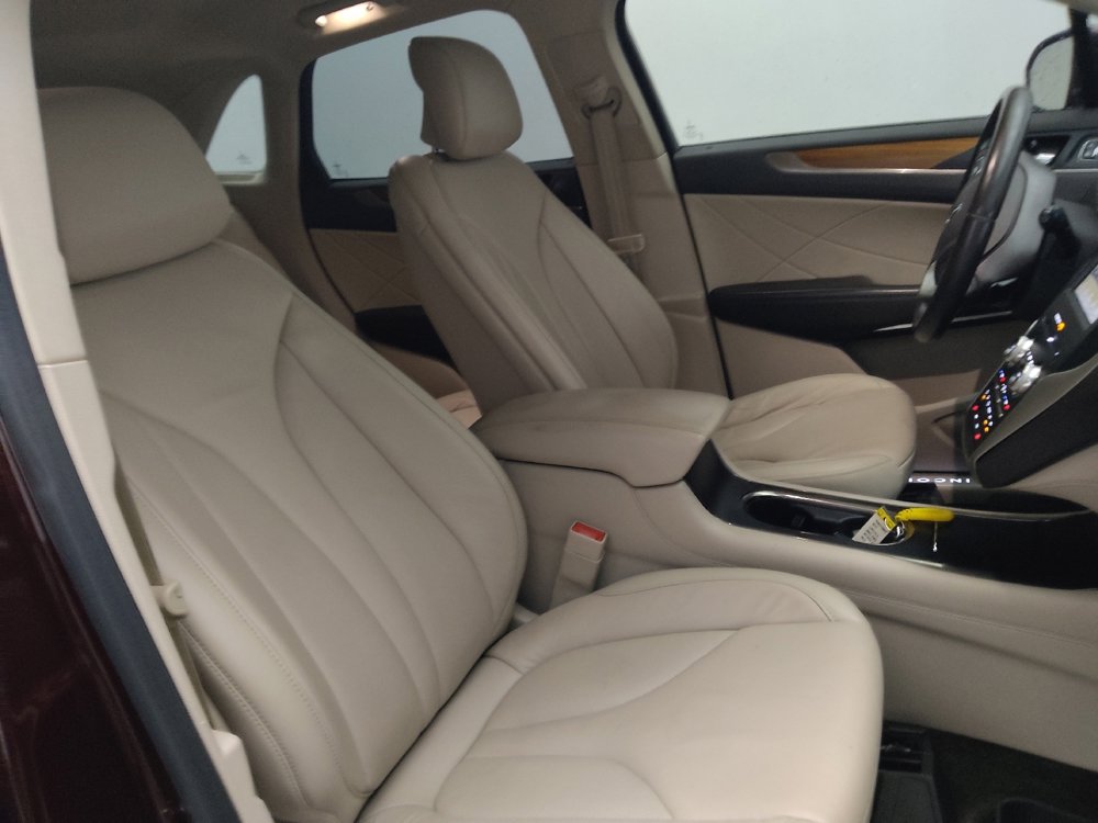 Used 2017 Lincoln MKC Select w/ Select Plus Package FWD image 21