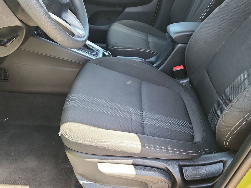 Used 2020 Hyundai Venue SEL FWD image 8