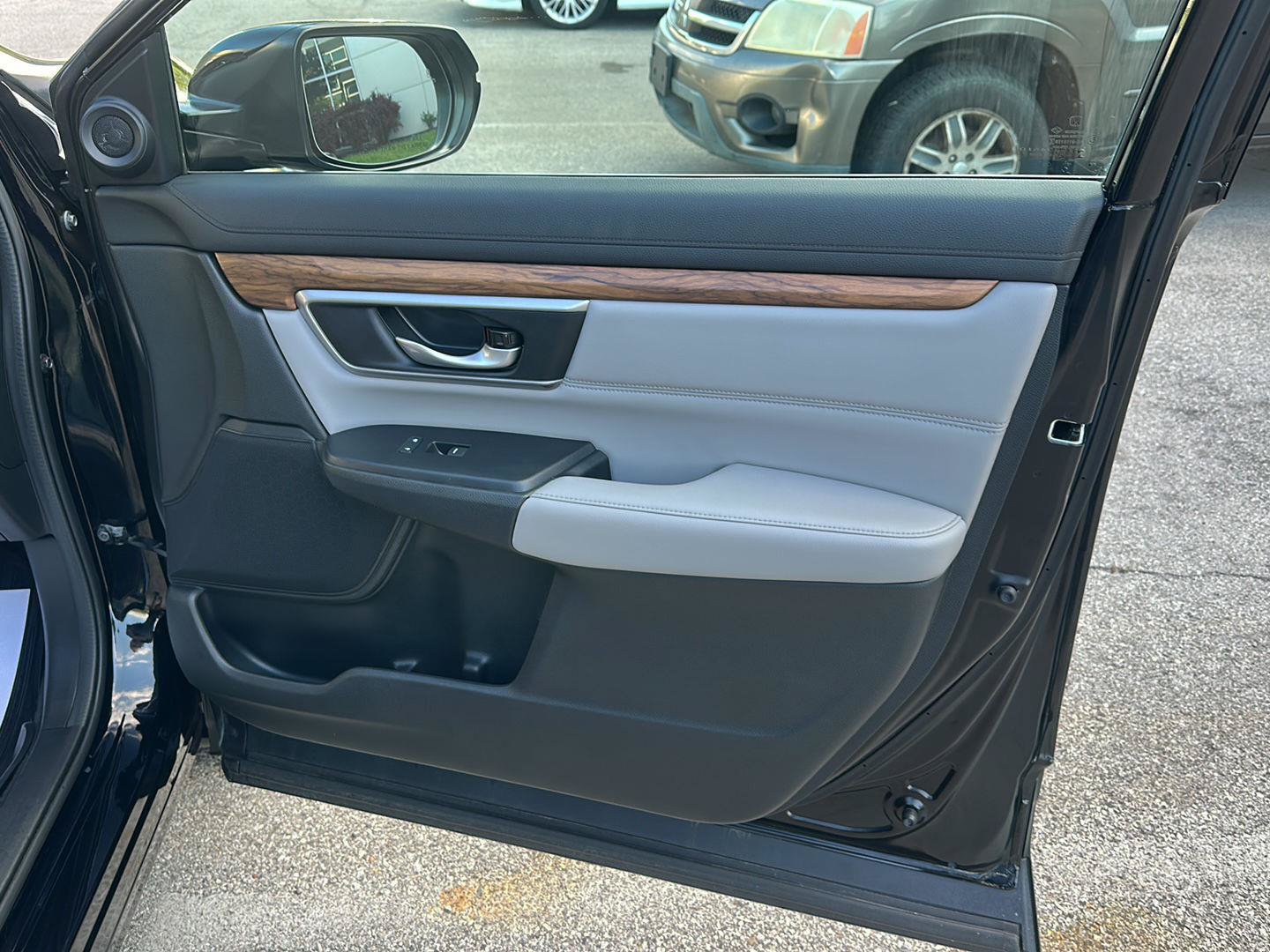 Used 2020 Honda CR-V EX-L image 24