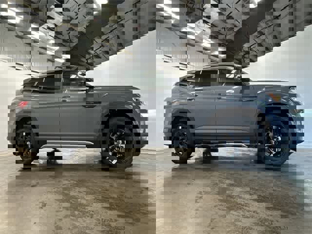 New 2025 Volkswagen Atlas Peak Edition SE image 3