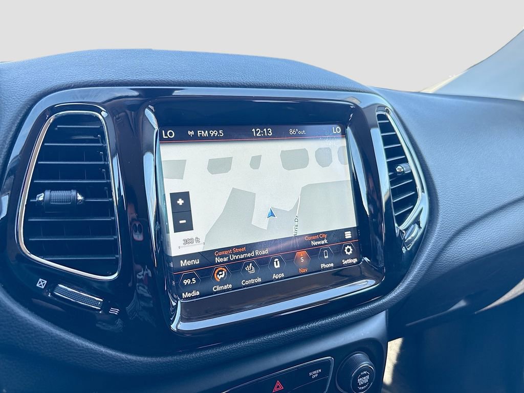 Used 2020 Jeep Compass Limited image 13