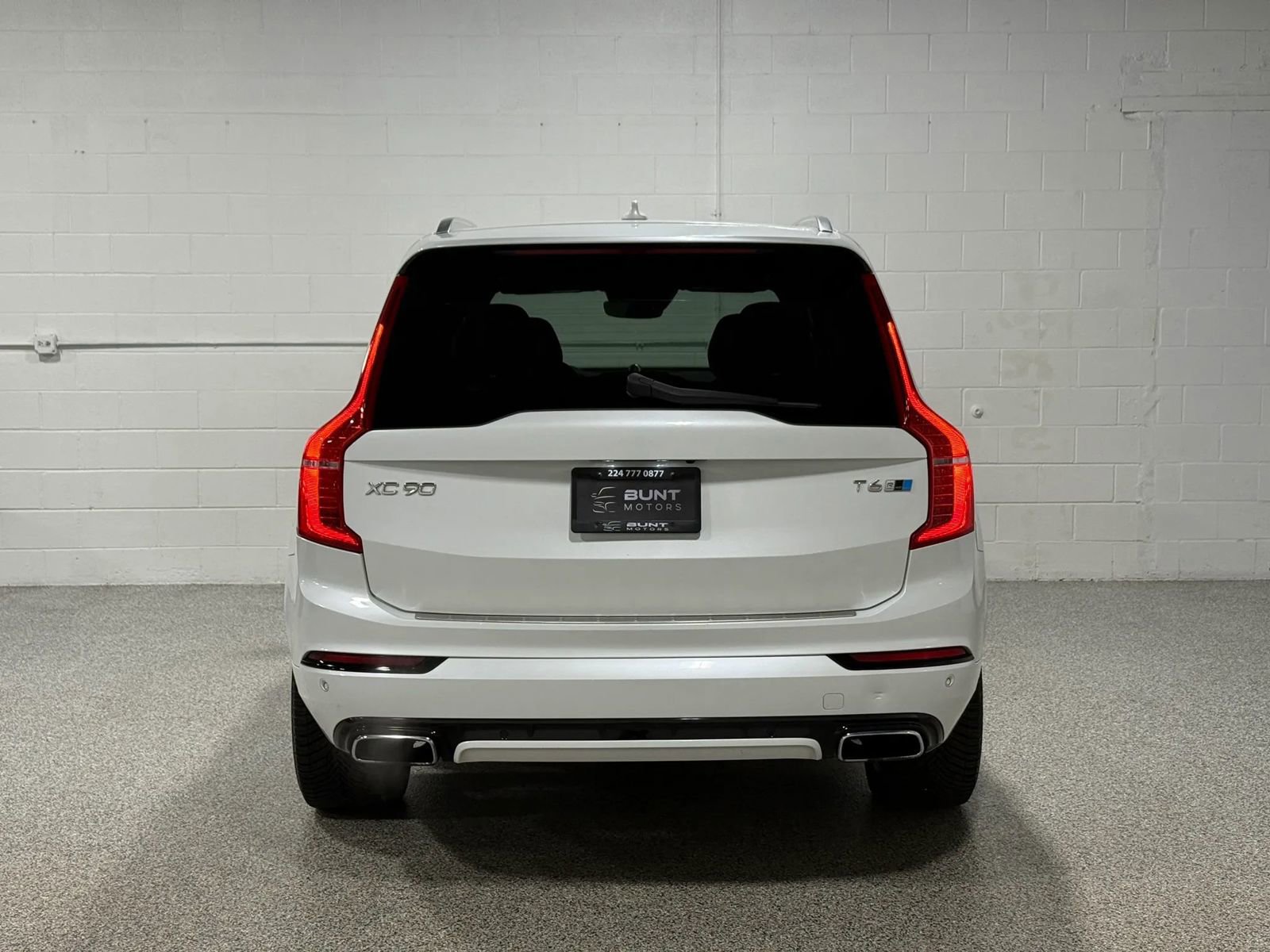 Used 2017 Volvo XC90 T6 R-Design w/ Vision Package AWD/4WD image 7