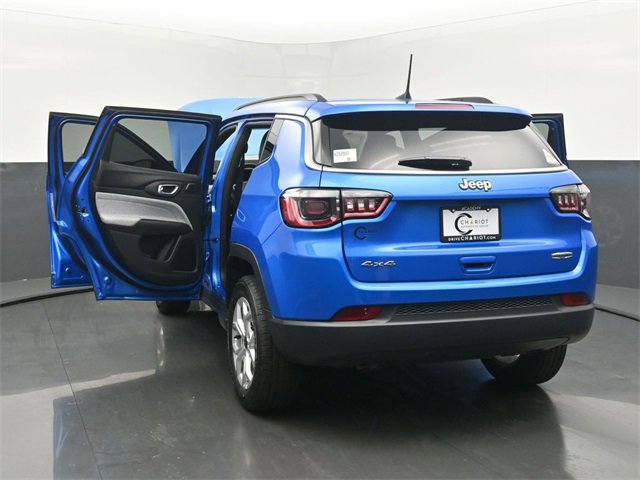 New 2025 Jeep Compass Latitude w/ Sun & Sound Group image 56