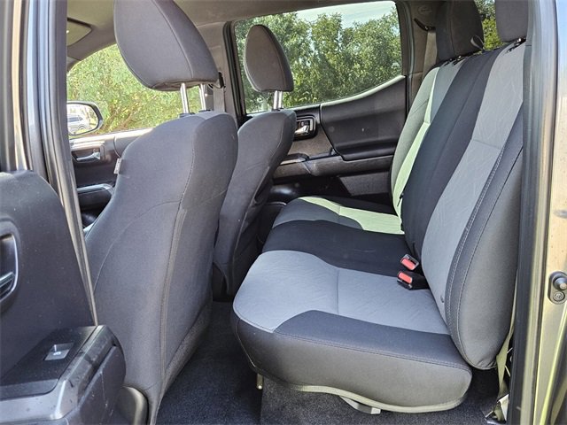 Used 2020 Toyota Tacoma TRD Off-Road w/ Technology Package image 6