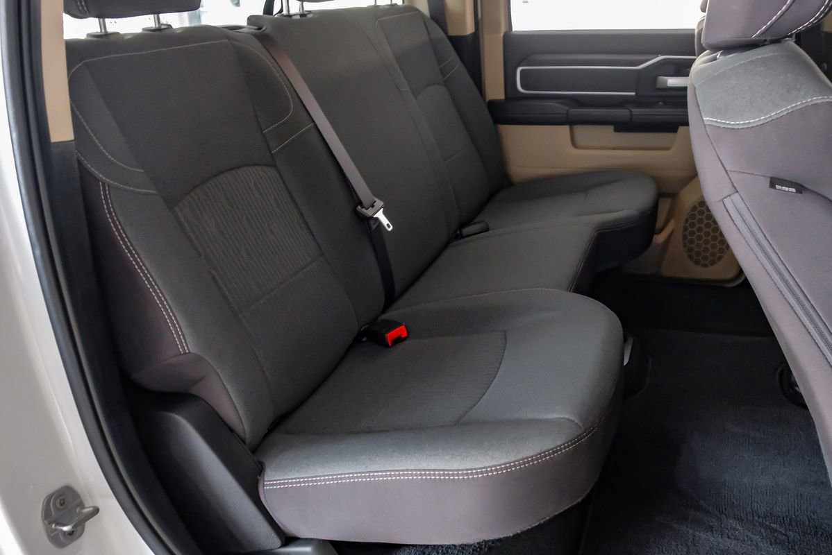 Used 2022 RAM 3500 Big Horn image 33