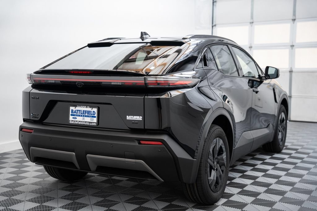 New 2026 Toyota C-HR w/ Cold Weather Package AWD/4WD image 5