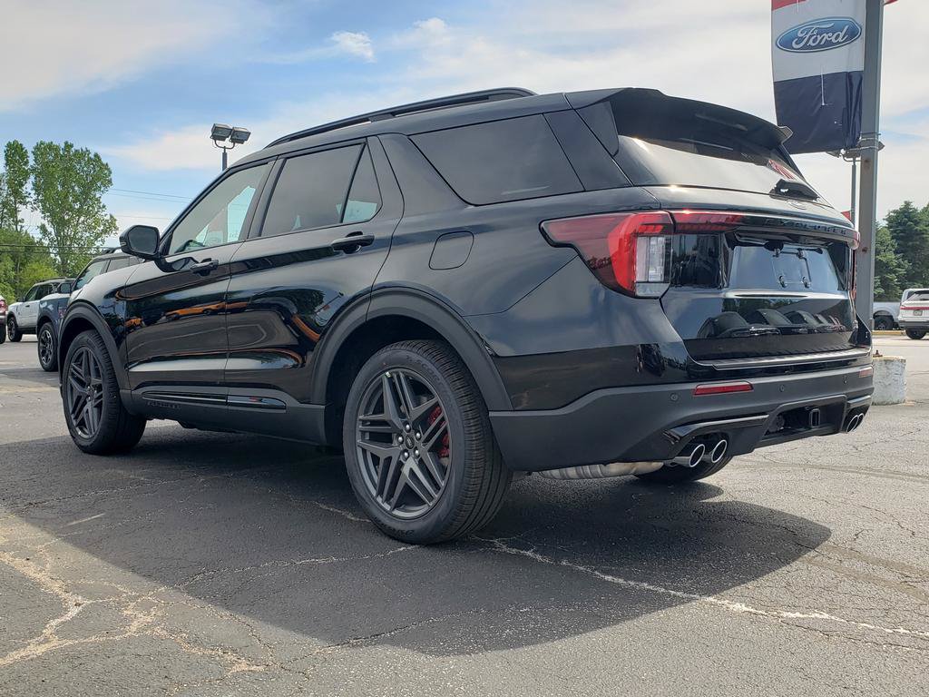 New 2026 Ford Explorer ST AWD/4WD image 6