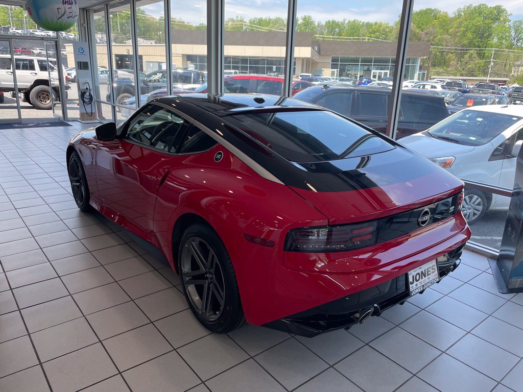 New 2026 Nissan Z Sport w/ Floor Mat Package RWD image 4