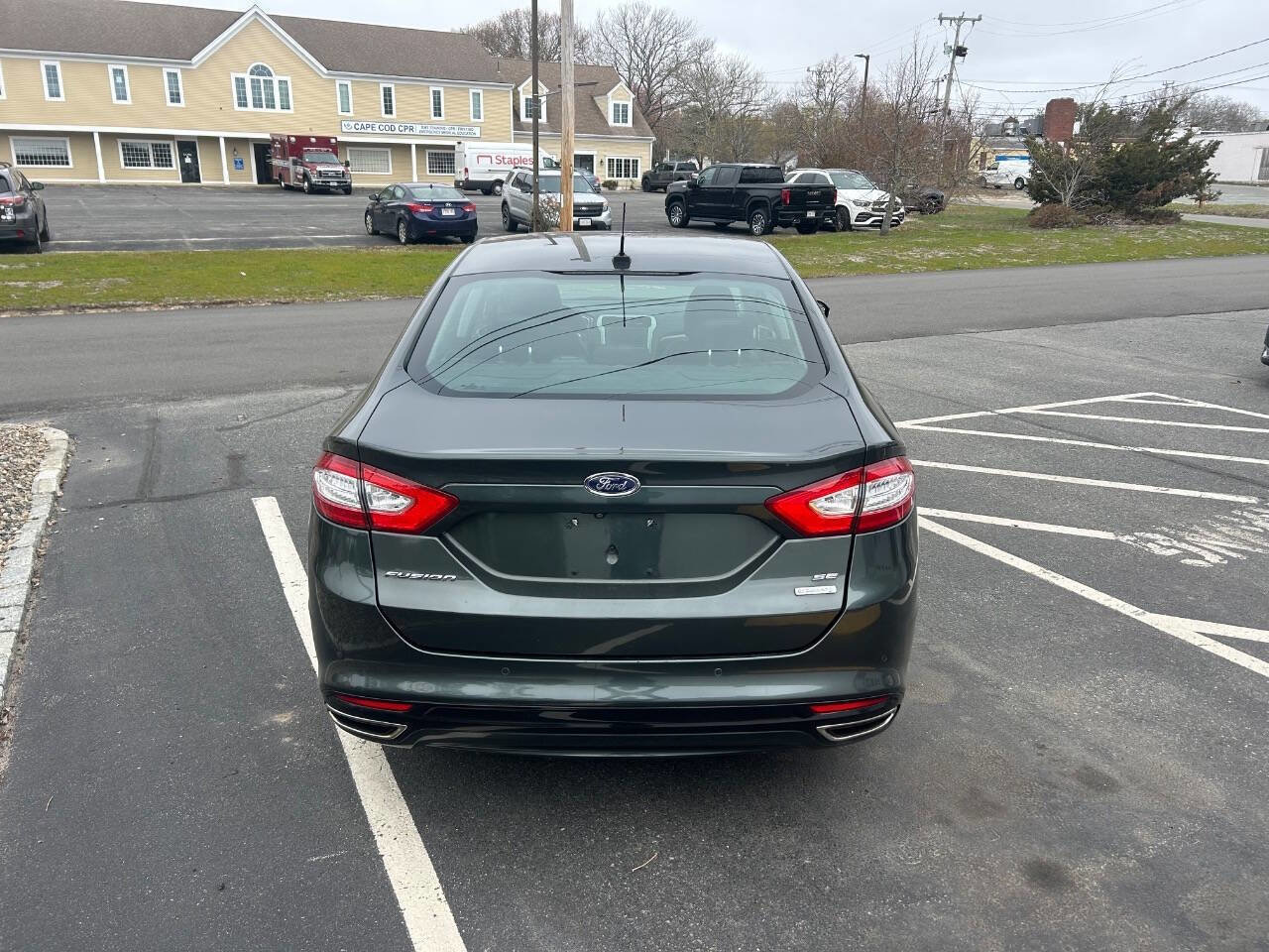 Used 2016 Ford Fusion SE w/ Equipment Group 202A FWD image 7