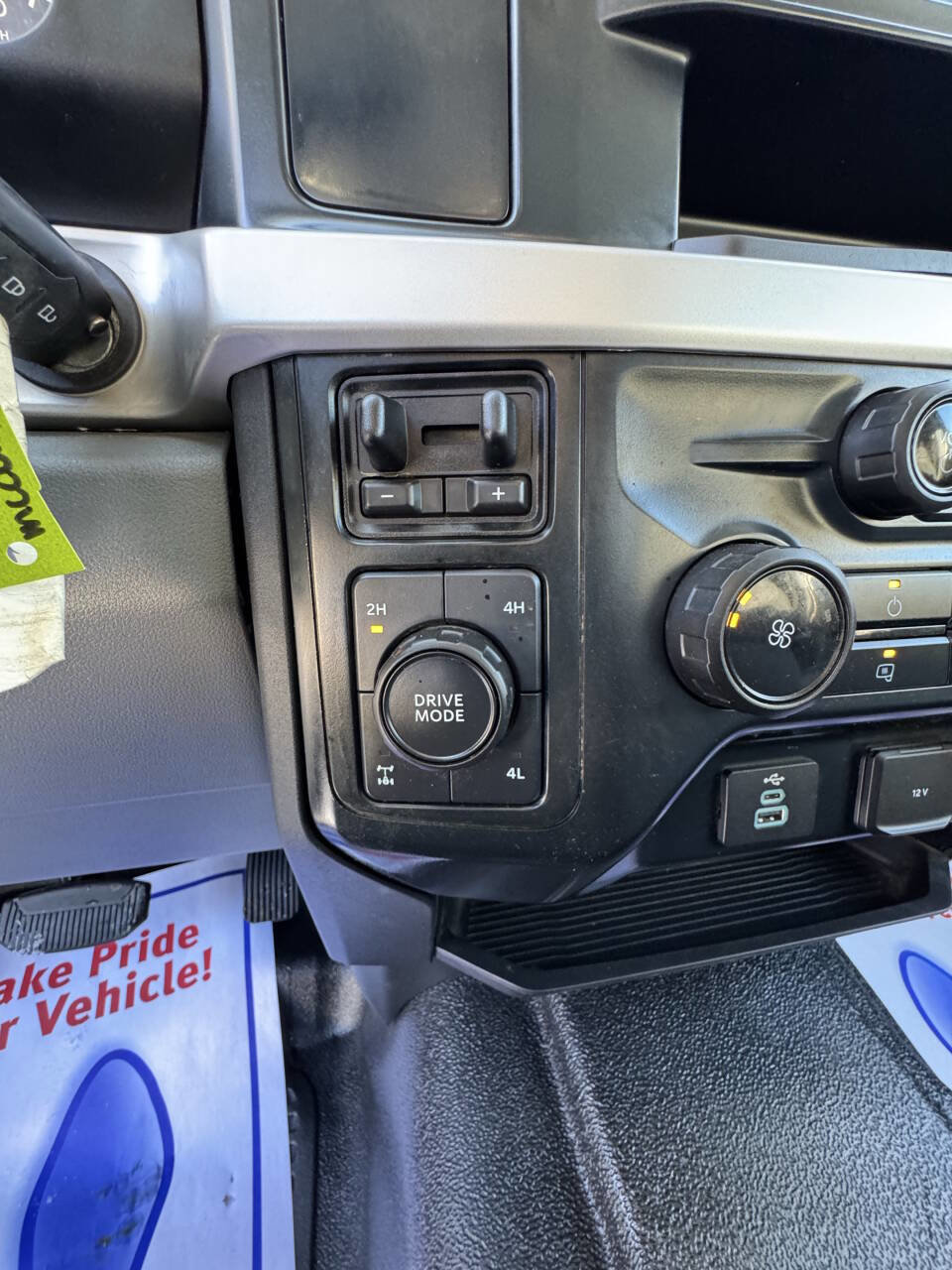 Used 2023 Ford F350 XLT w/ Camper Package image 44