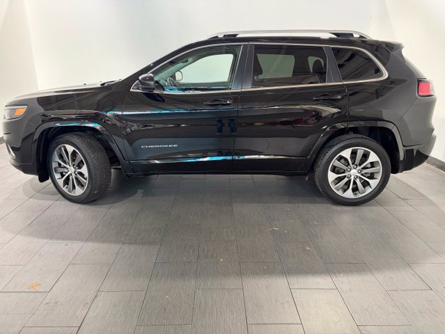 Used 2019 Jeep Cherokee Overland AWD/4WD image 2