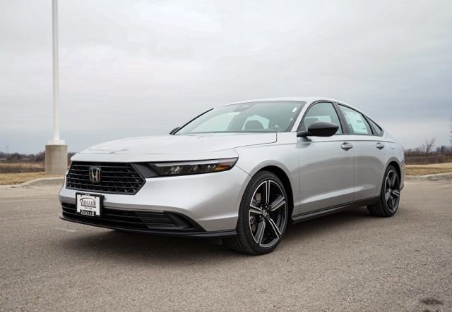 Used 2024 Honda Accord Sport image 3