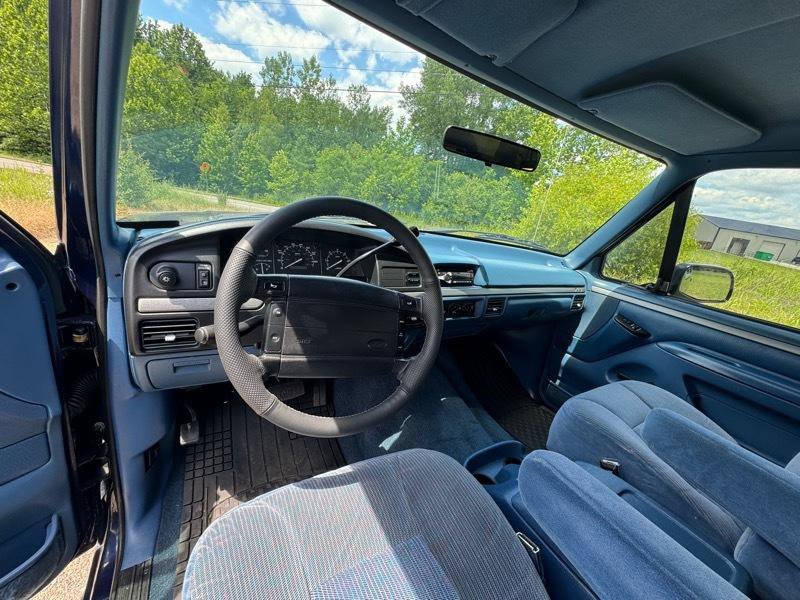 Used 1994 Ford Bronco XLT AWD/4WD image 11