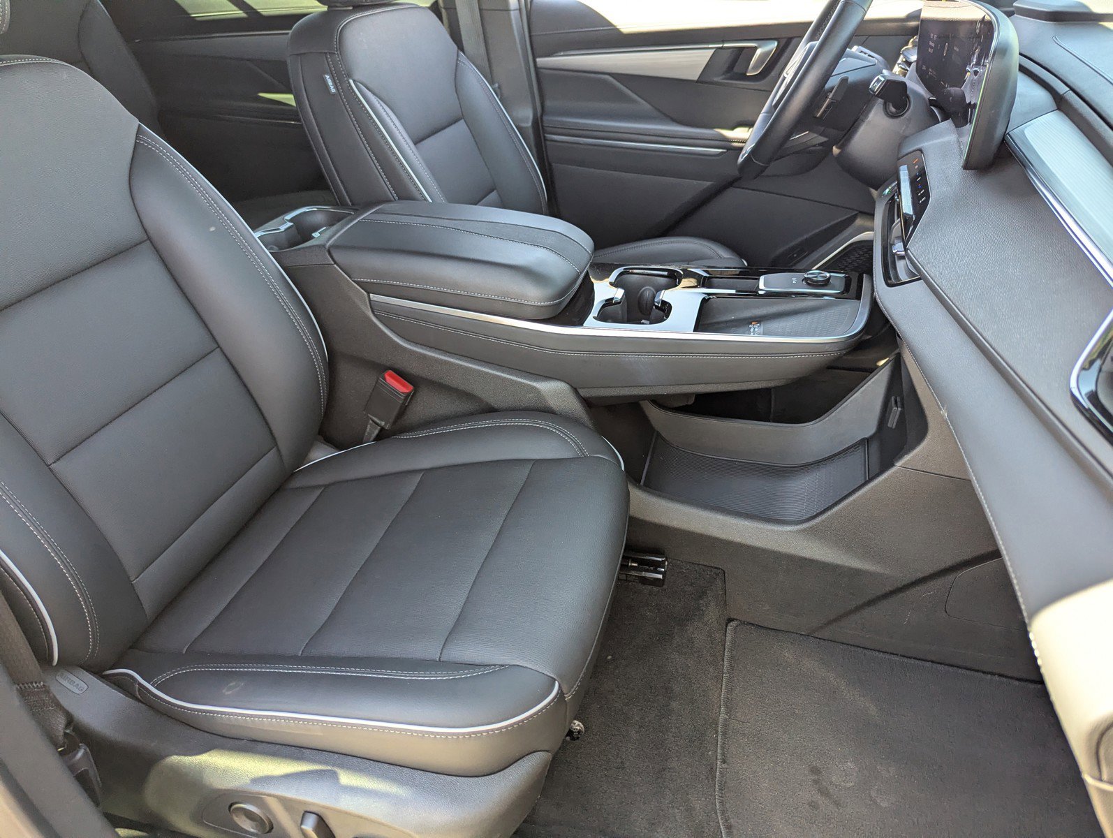 Certified 2025 Buick Enclave Preferred image 10