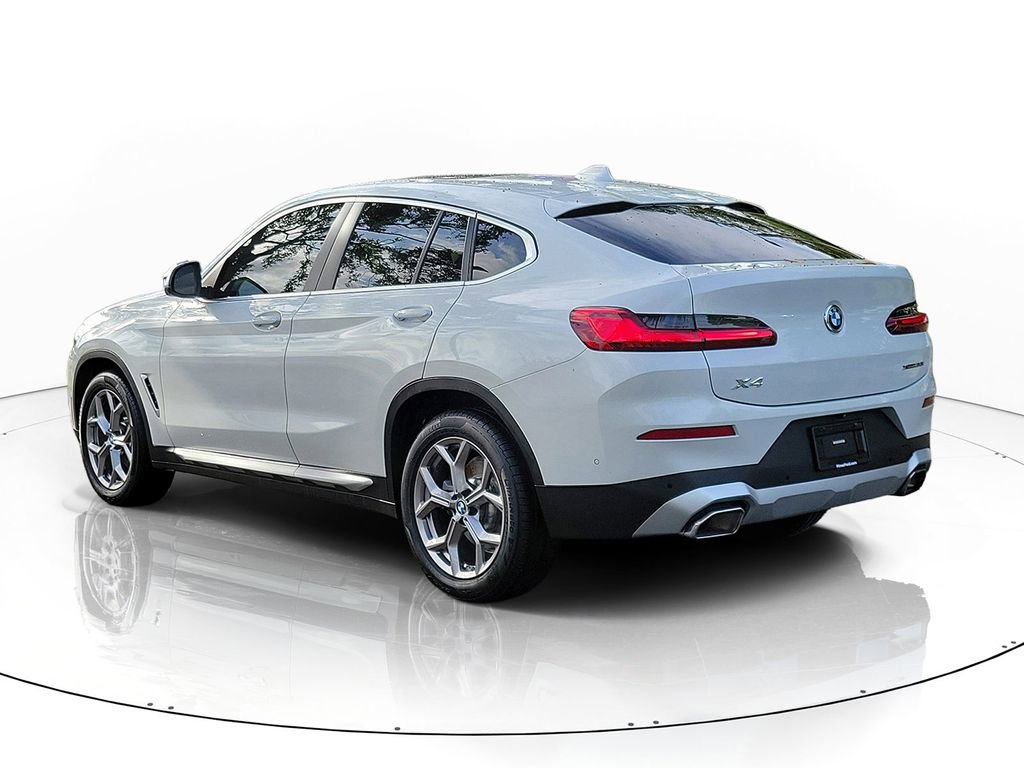 Used 2023 BMW X4 xDrive30i w/ Parking Assistance Package AWD/4WD image 4
