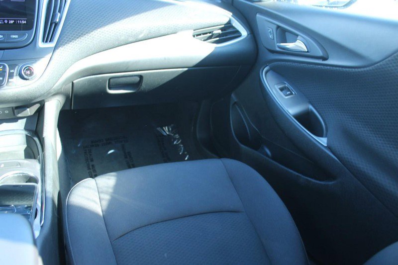 Used 2023 Chevrolet Malibu LT image 16