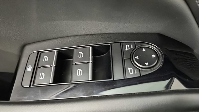 Used 2026 MAZDA MAZDA3 s Sport FWD image 37
