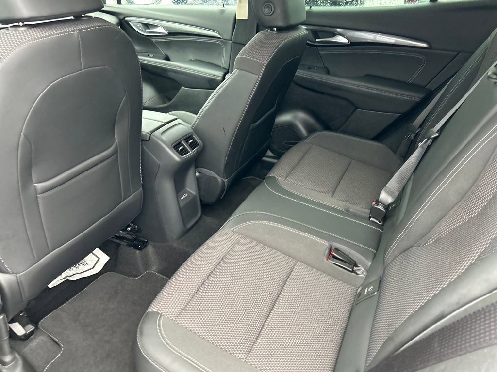 Used 2022 Buick Envision Preferred image 14