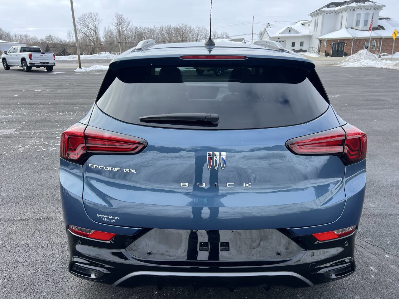 Used 2025 Buick Encore GX Sport Touring w/ Advanced Technology Package image 5