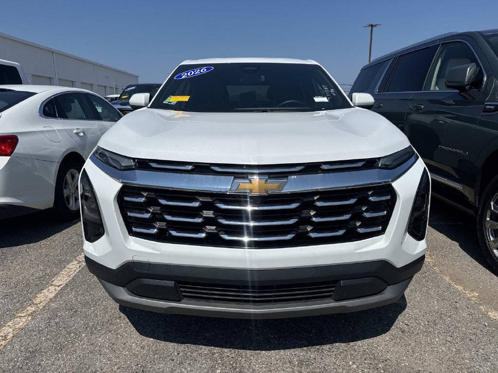 Used 2026 Chevrolet Equinox LT w/ Convenience Package II FWD image 3