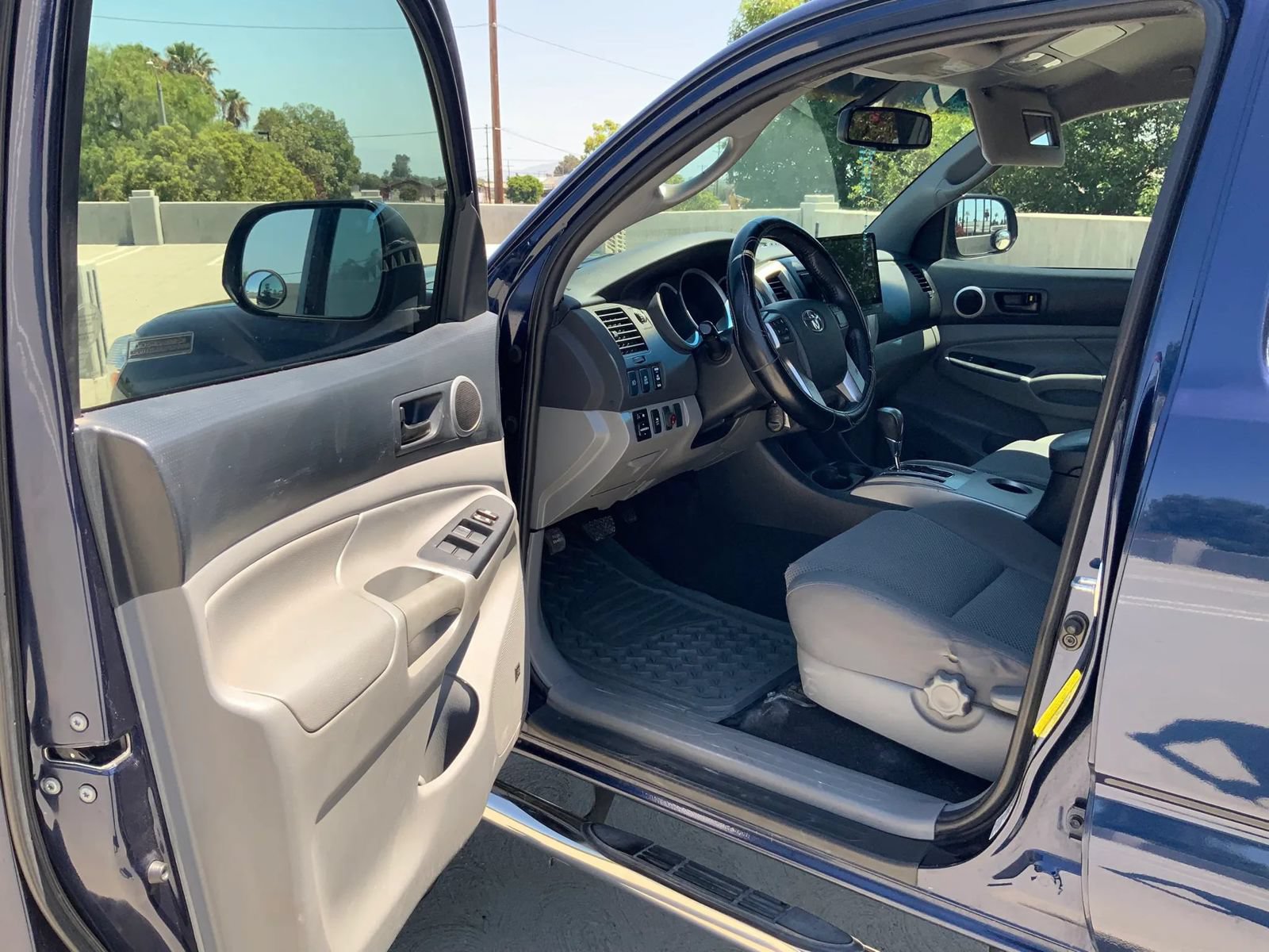 Used 2013 Toyota Tacoma PreRunner w/ TRD Off-Road Pkg RWD image 10