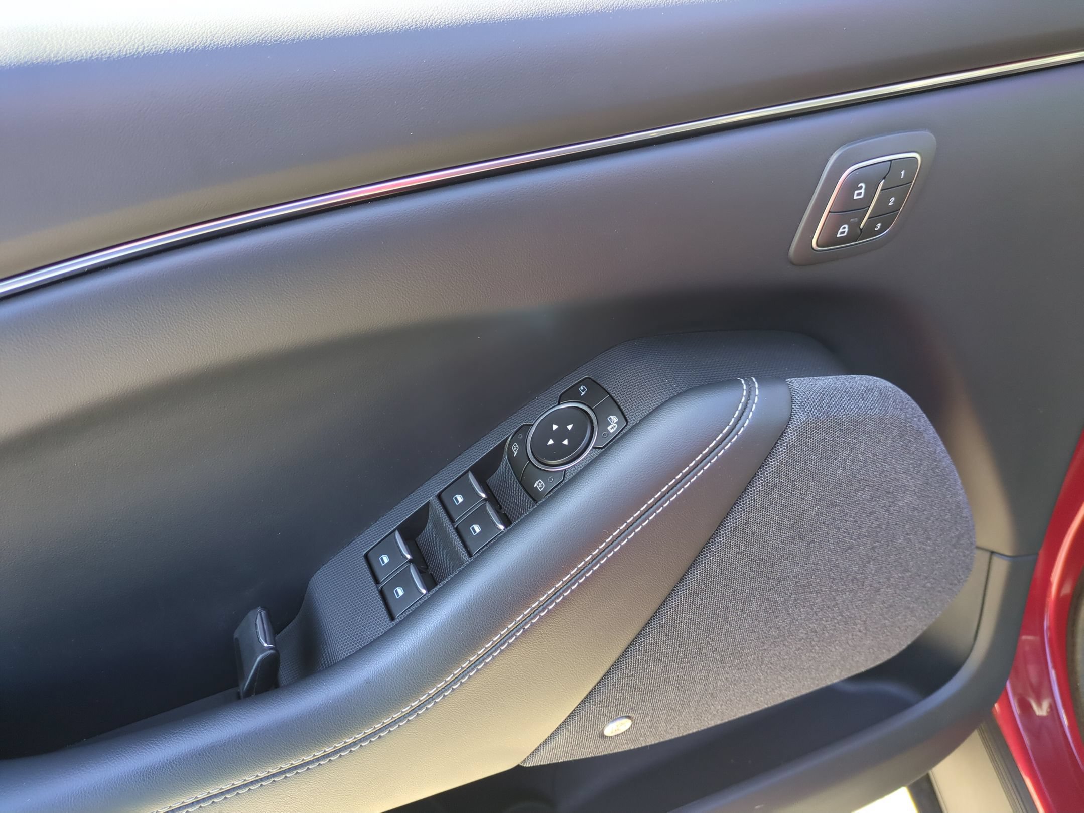 Used 2021 Ford Mustang Mach-E Premium RWD image 15