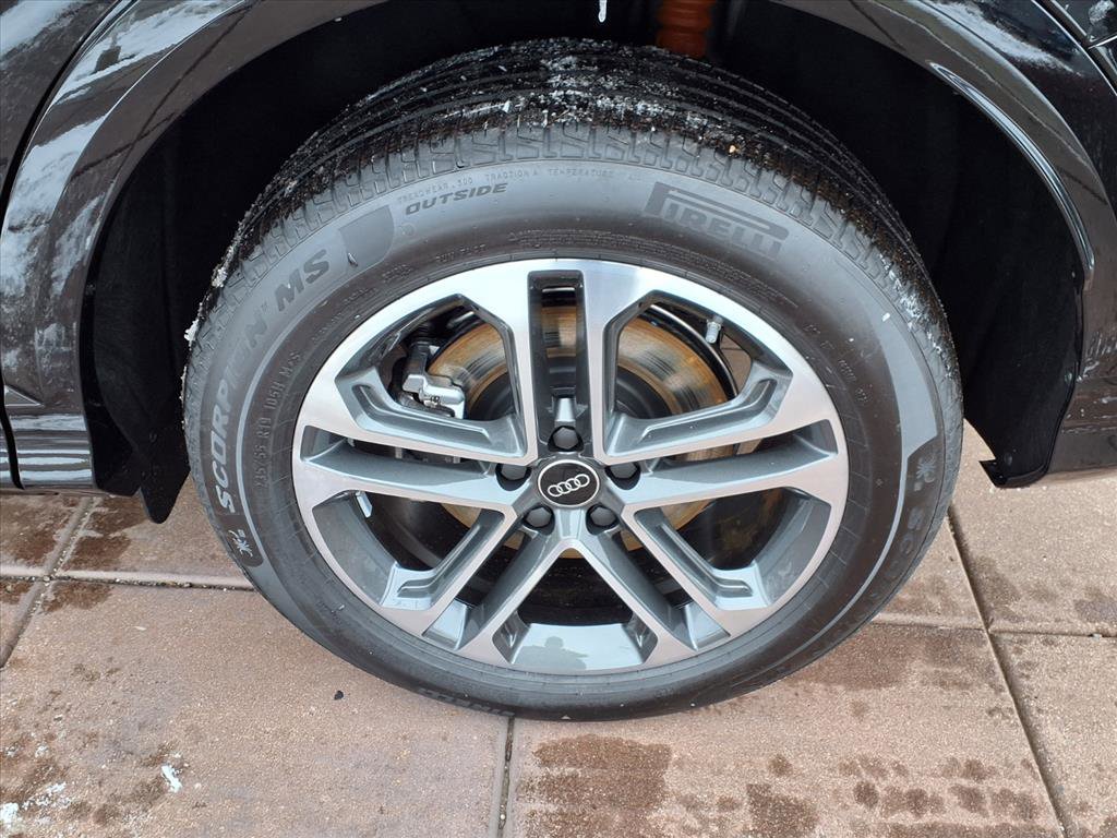 New 2025 Audi Q5 Premium Plus image 11