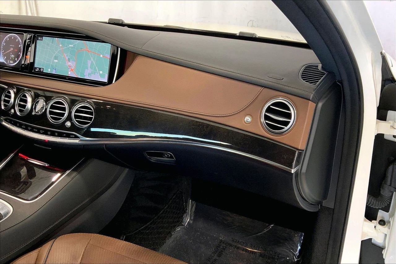 Used 2016 Mercedes-Benz S 550 Sedan image 16
