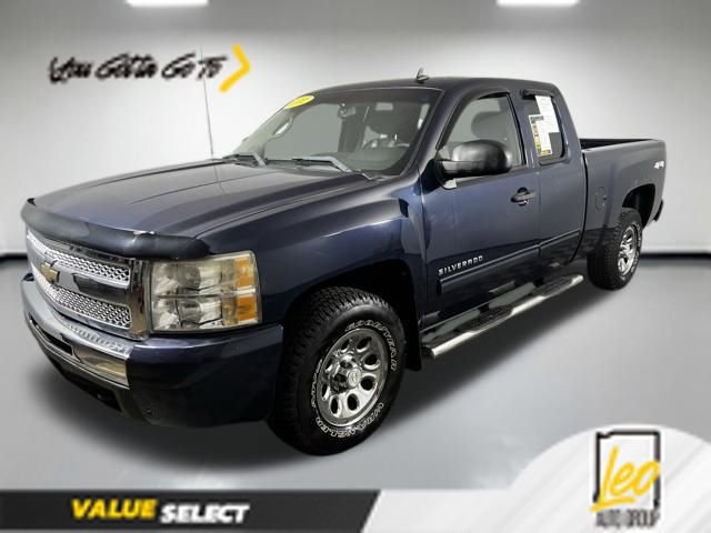 Used 2011 Chevrolet Silverado 1500 LT AWD/4WD image 1