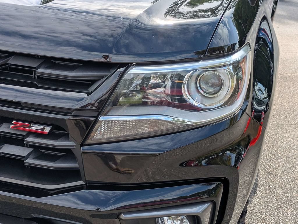 Used 2021 Chevrolet Colorado Z71 w/ Z71 Midnight Edition AWD/4WD image 10