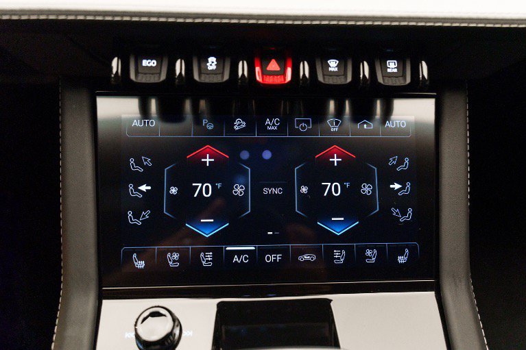 Used 2025 Lamborghini Urus SE AWD/4WD image 20
