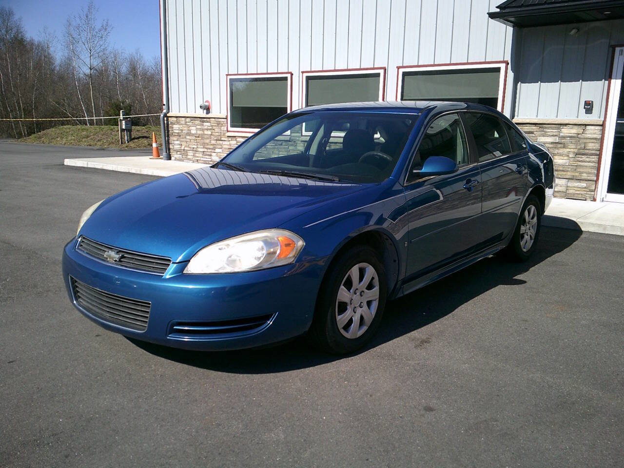 Used 2010 Chevrolet Impala LS FWD image 3