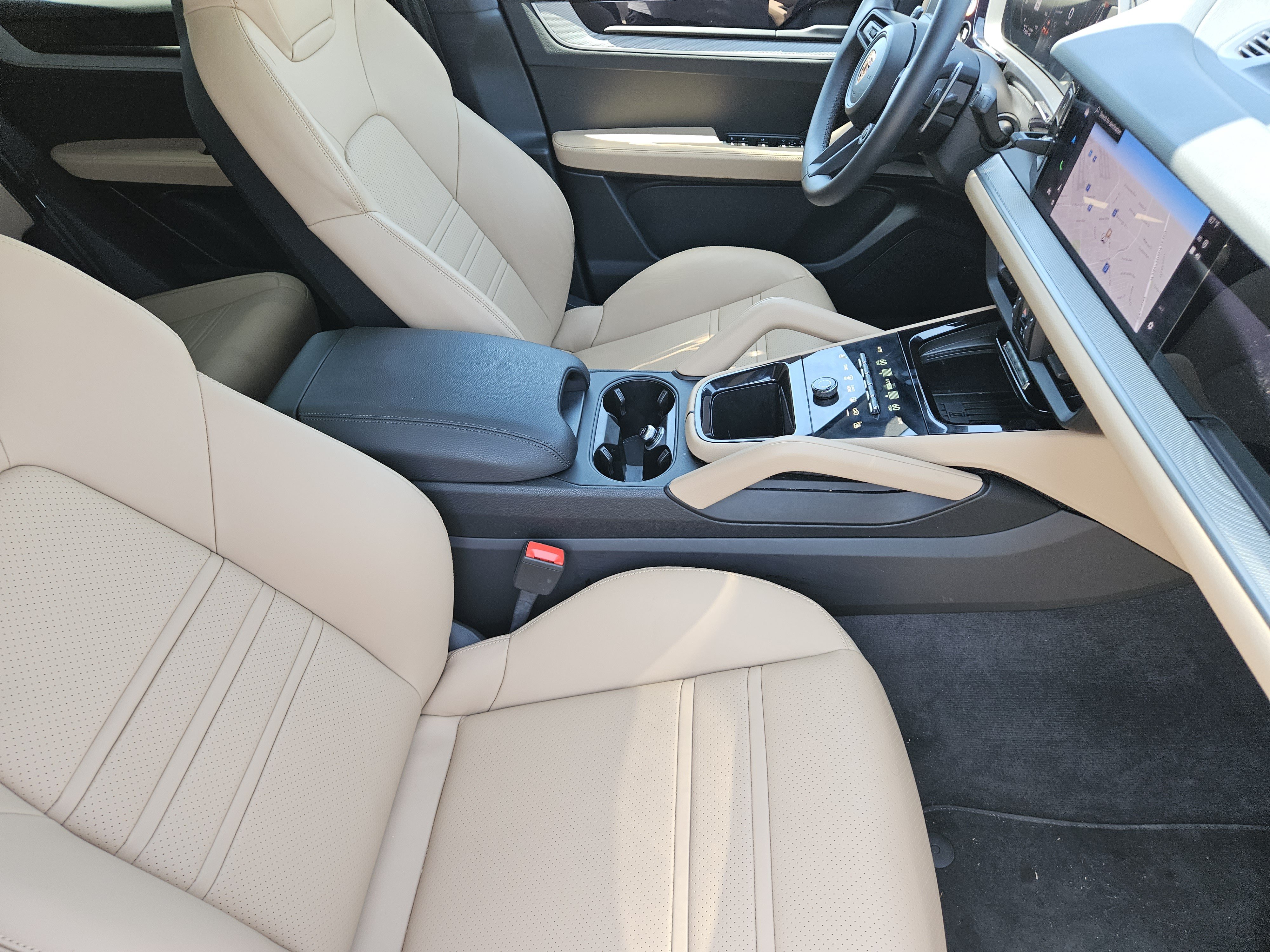 Certified 2026 Porsche Cayenne Coupe AWD/4WD image 15