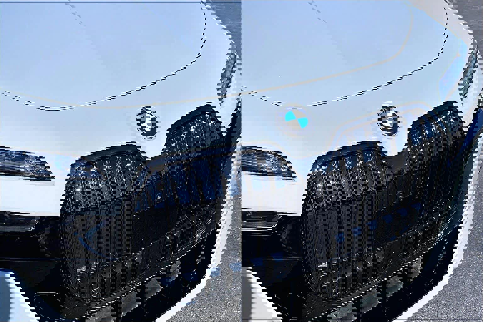 Used 2023 BMW 760i xDrive w/ Executive Package image 30