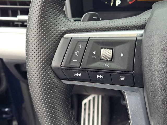 Used 2025 Mitsubishi Outlander SEL AWD/4WD image 10