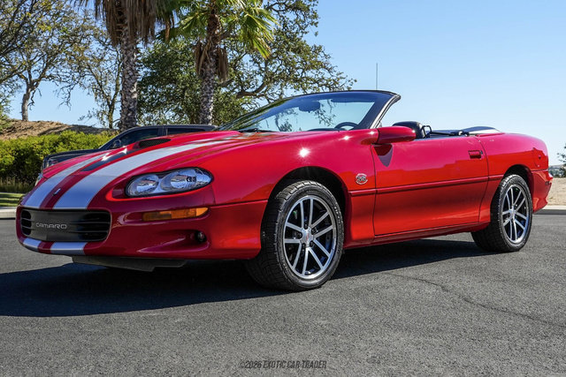 Used 2002 Chevrolet Camaro Z28 w/ SS Performance/Appearance Pkg RWD image 14