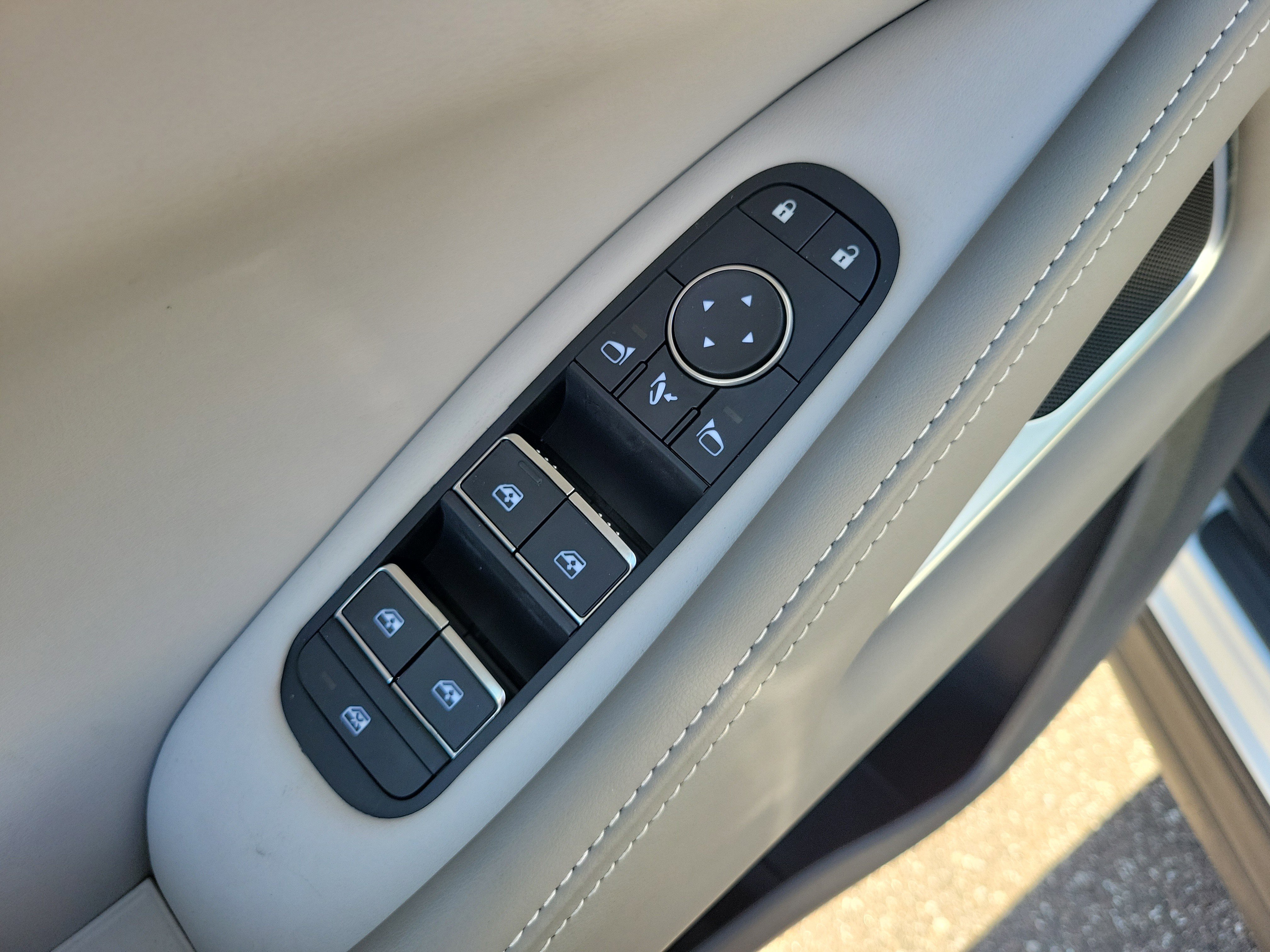 New 2026 INFINITI QX60 Luxe w/ Cargo Package image 23