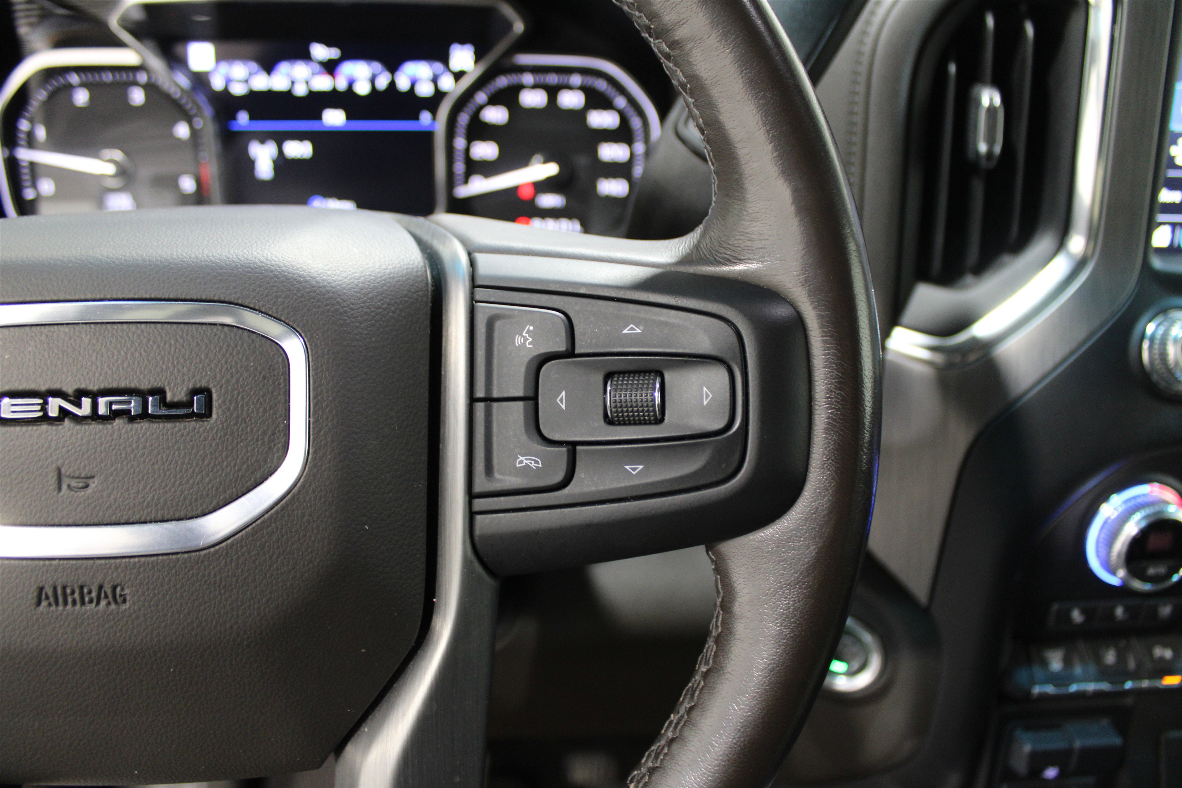 Used 2022 GMC Sierra 2500 Denali image 13