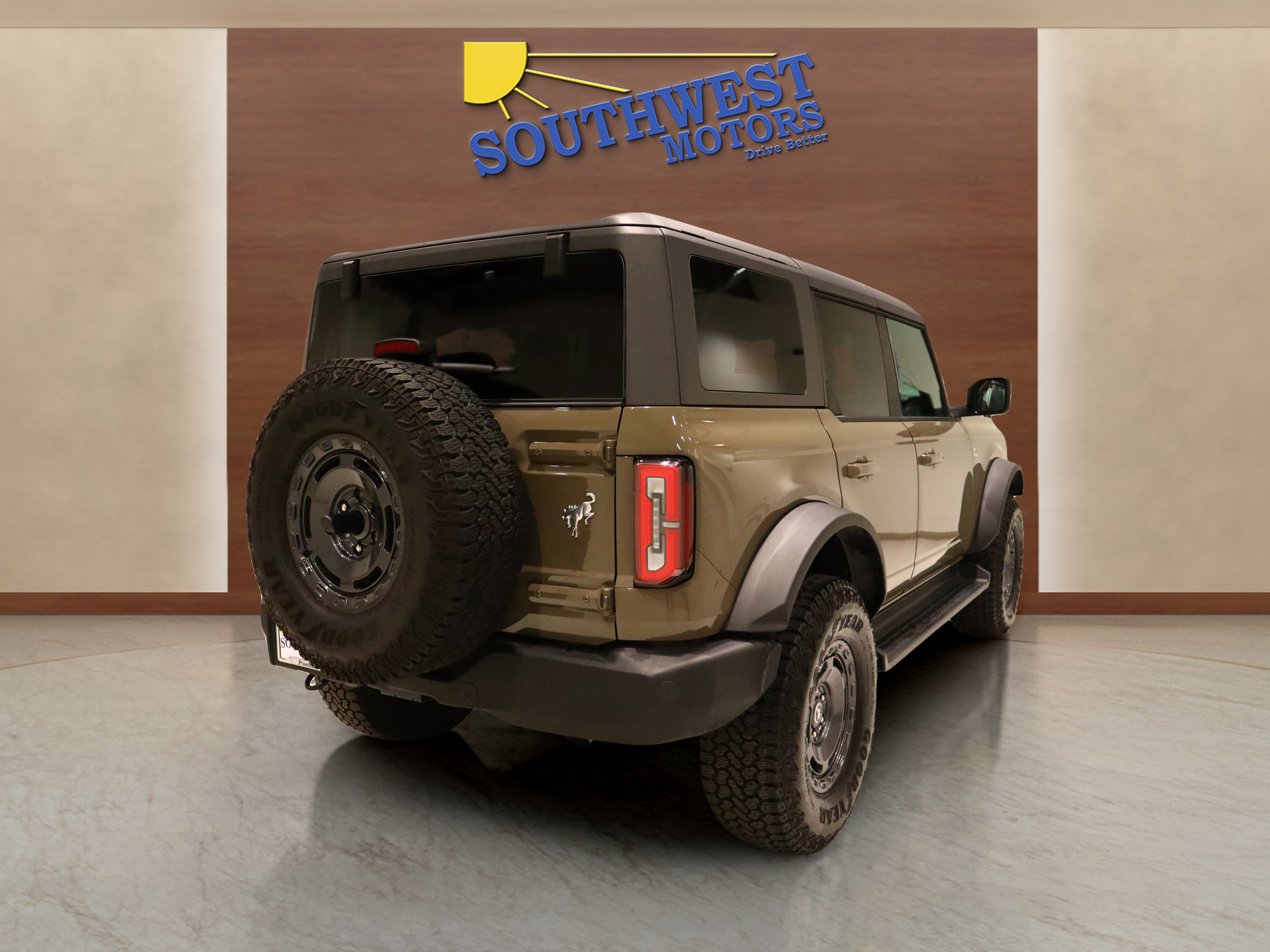 Used 2025 Ford Bronco Outer Banks w/ Sasquatch Package image 4