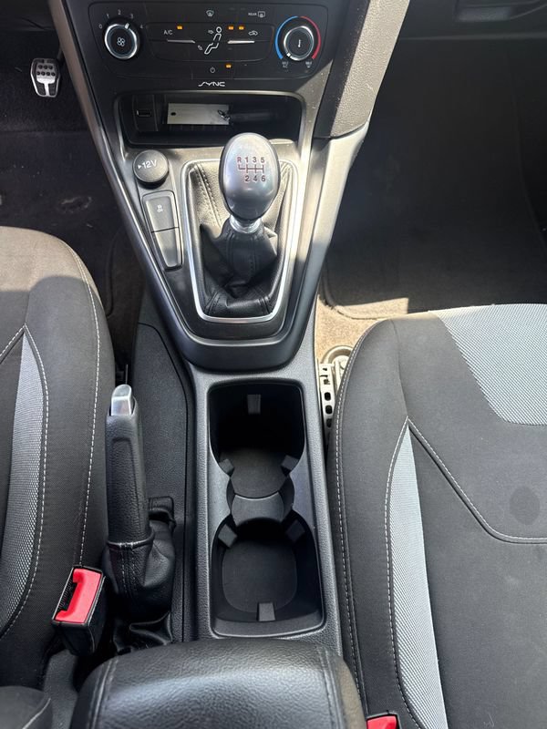 Used 2018 Ford Focus ST FWD image 23