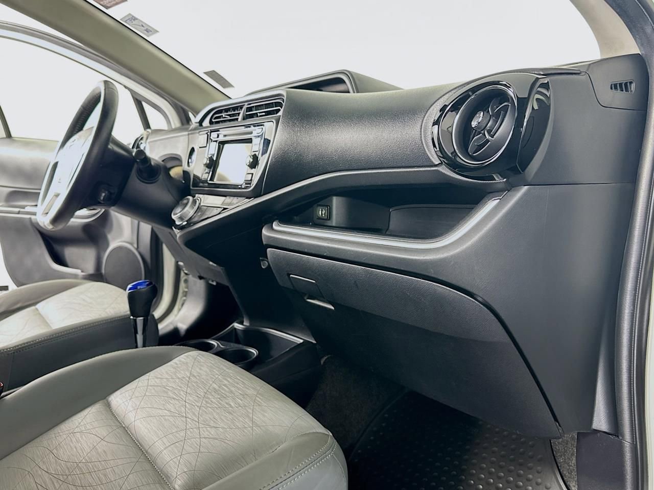 Used 2017 Toyota Prius C Four image 40