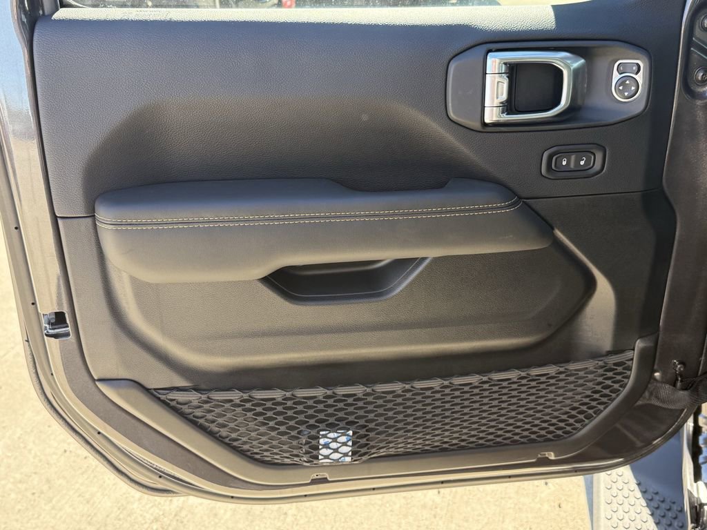 New 2025 Jeep Wrangler Sahara image 10