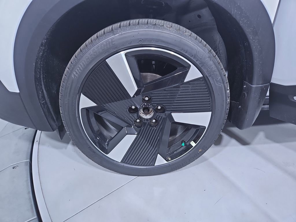 New 2025 Nissan Kicks SR image 25