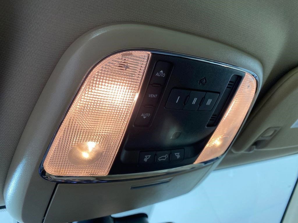 Used 2021 Jeep Grand Cherokee Limited w/ Trailer Tow Group IV image 27