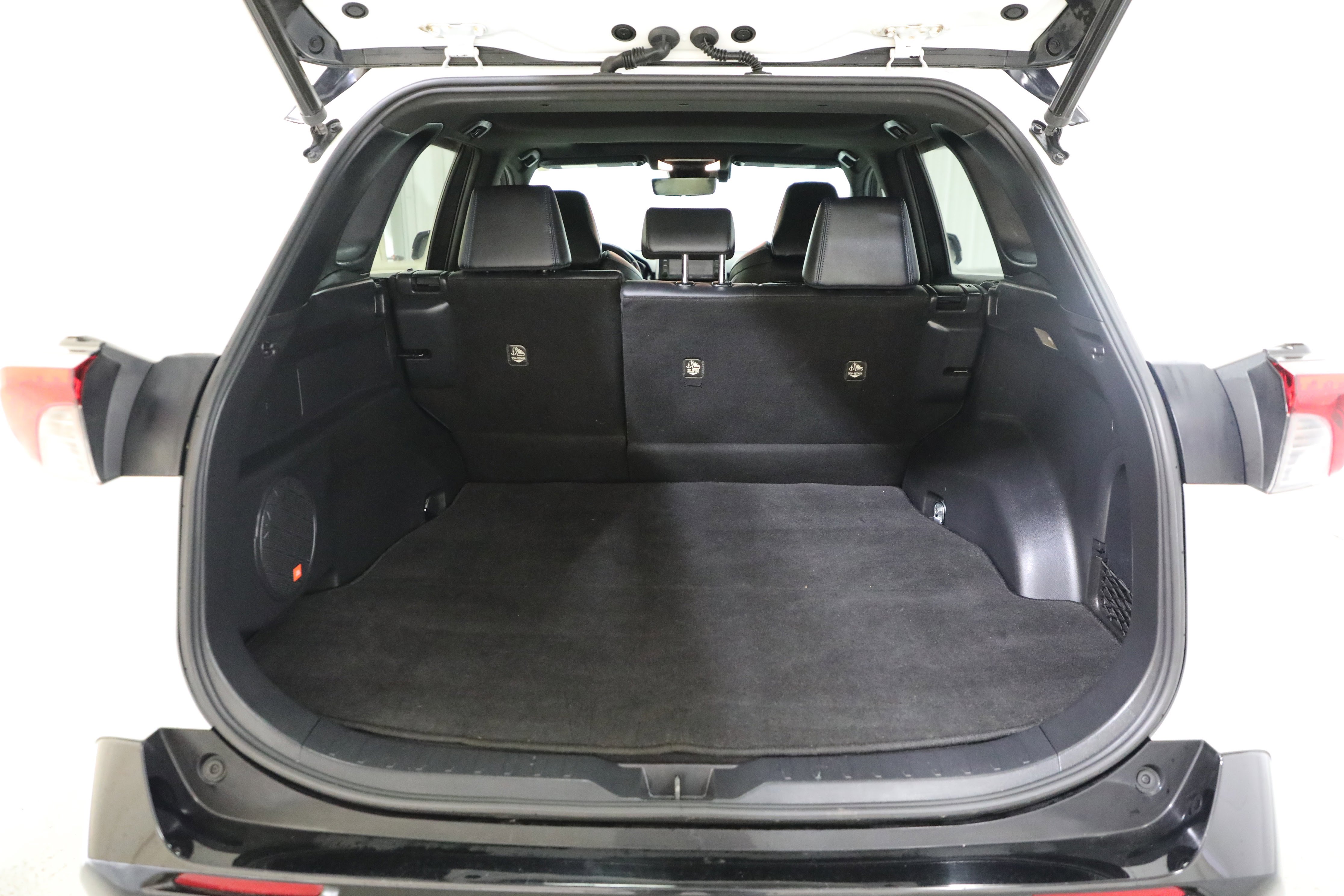 Used 2020 Toyota RAV4 XSE image 19