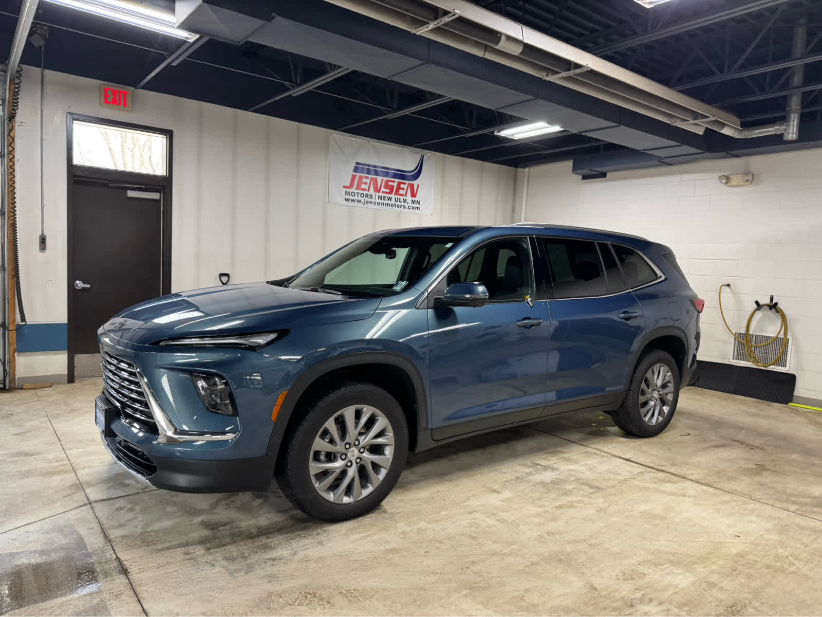 Certified 2025 Buick Enclave Preferred