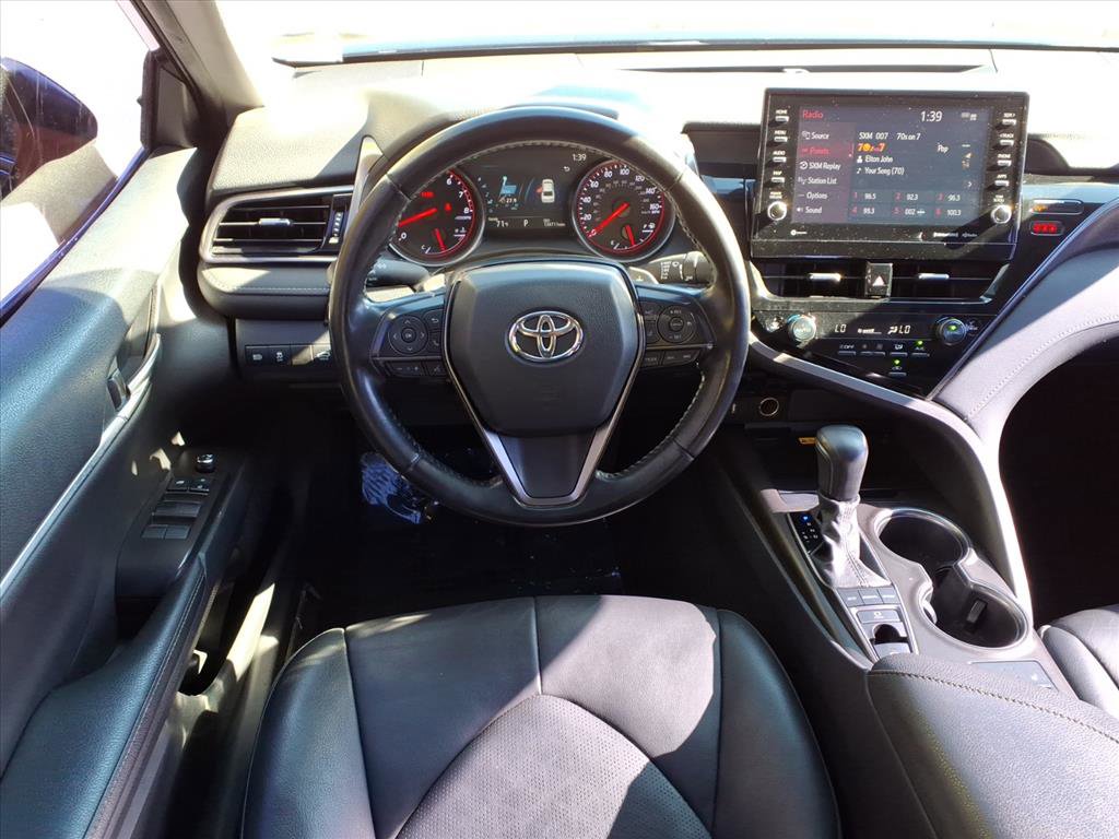 Used 2022 Toyota Camry XSE image 7