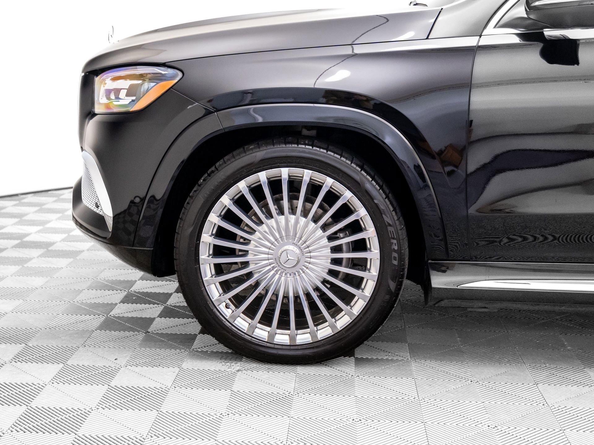 Certified 2021 Mercedes-Benz Maybach GLS 600 4MATIC image 37