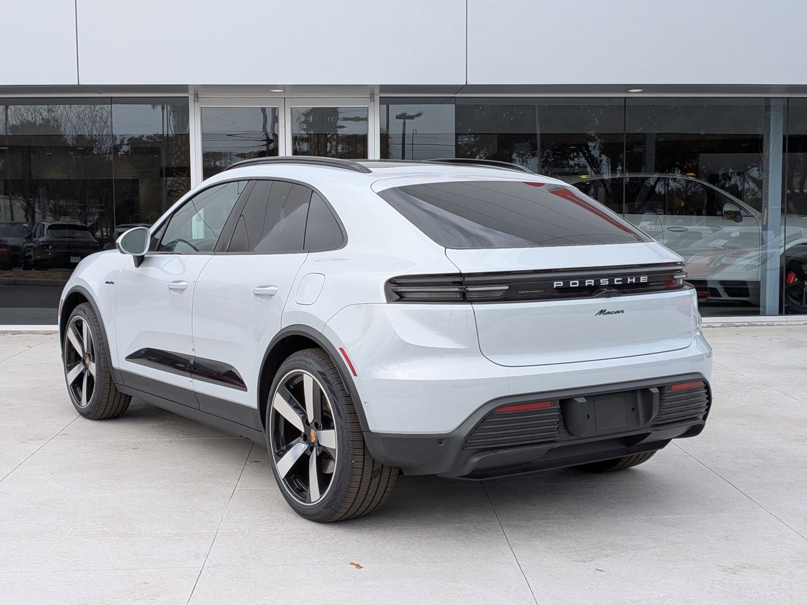 New 2026 Porsche Macan Electric image 3