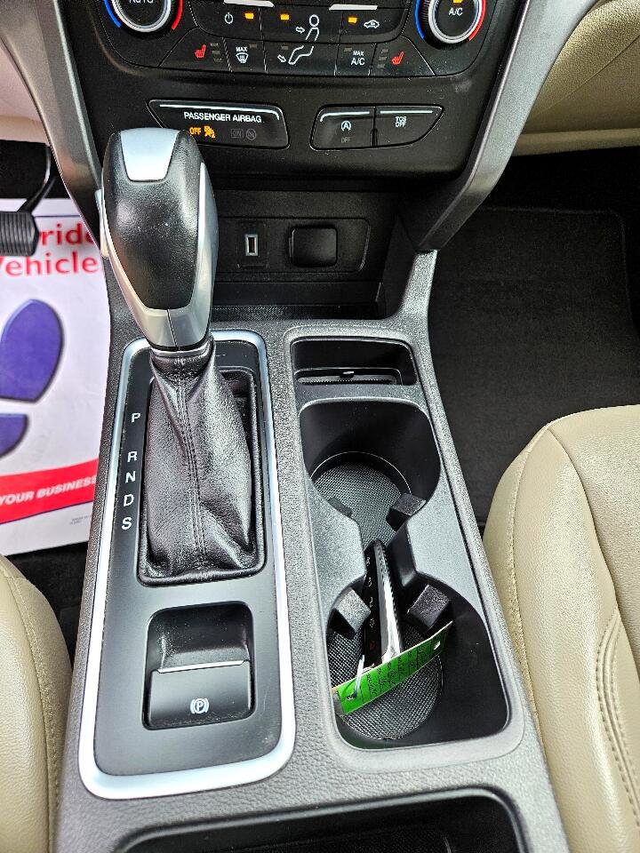 Used 2019 Ford Escape SEL image 28